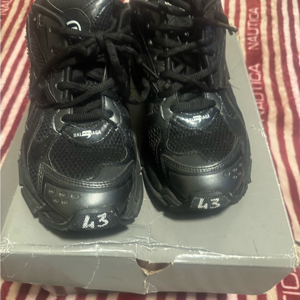 Balenciaga runner men’s size 43